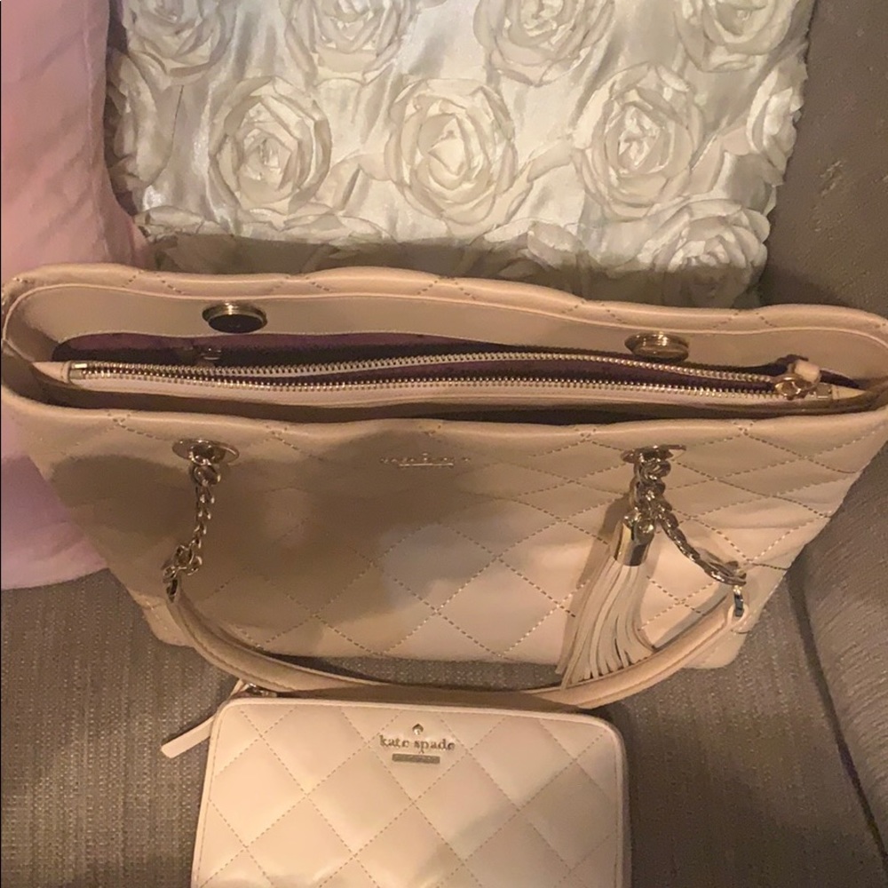 Kate Spade ♠️ - Picture 3 of 7